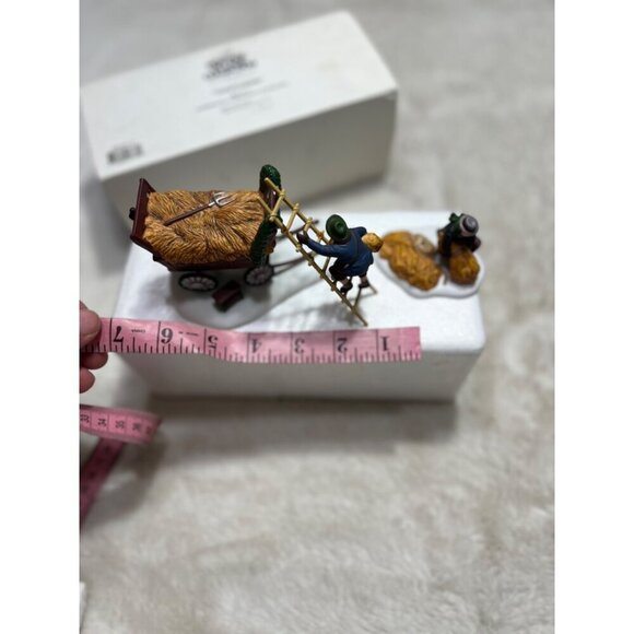 Department 56 Heritage Village Collection Thatchers - Picture 3 of 6